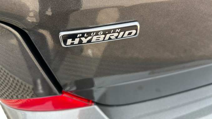 Ford Transit Custom 320 L1 Petrol Fwd 2.5 PHEV 232ps H1 Double Cab Van Sport Auto [NI] - Image 40